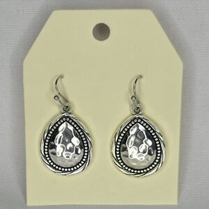 Elegant Silver Teardrop Earrings  🎁BOGO🎁 On Earings with Gift Symbol🎁